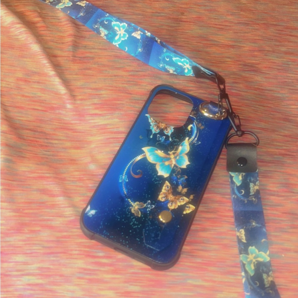 Iphone 13pro / 14 case w lanyard